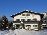 House at the Lake holiday home to rent