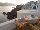 Oia holiday villa in Santorini - Caldera home in the Greek Islands