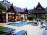 Patong hoiday villa in Phuket - Thai style villa with pool
