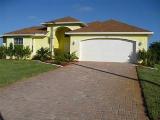 Cape Coral luxury waterfront home - Florida Gulf Coast villa rental