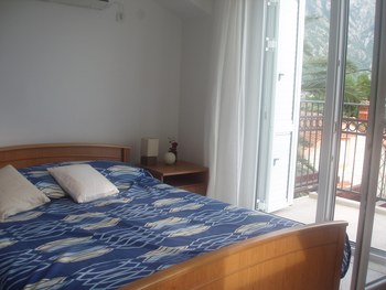 Another double bedroom