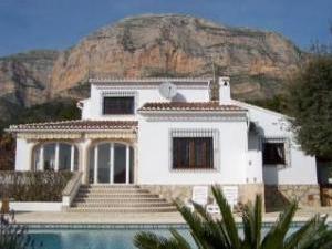 Javea holiday villa with pool near Montgo