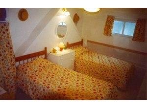 The twin room for singles