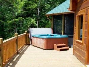 Hottub on the deck