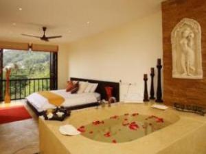 Master bedroom en-suite