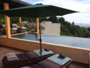 Pool with views of Karon
