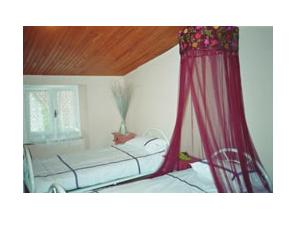 Twin bedroom