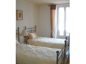 Bright and airy room