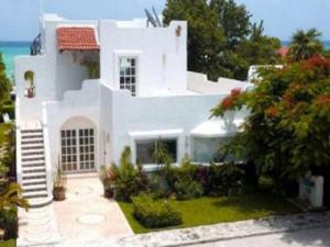 Playa Del Carmen vacation villa near golf, tennis