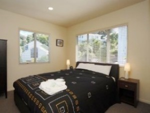 Bedroom with Queen bed