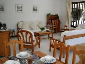 Dining & living area