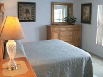 Master bedroom with King size 