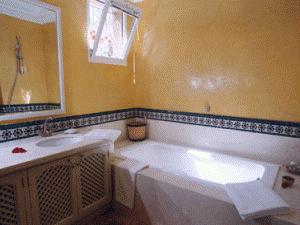 Suite Aanbar bathroom