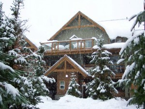 Whistler condo near Glaciers Reach