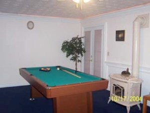 Pool table