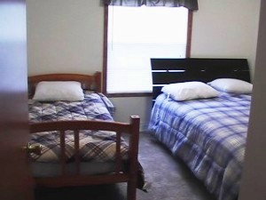 Bedroom with twin sized beds