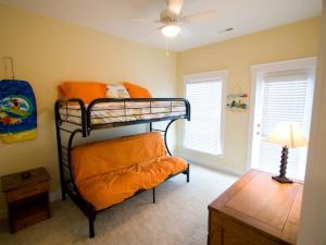 Bedroom with bunkbed