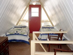 Bedroom with twin sized beds