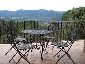 Terrace with table and chairs
