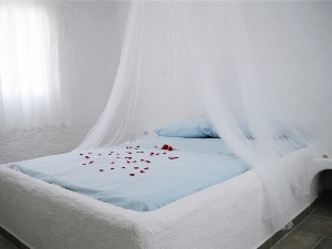 A romantic build bed.