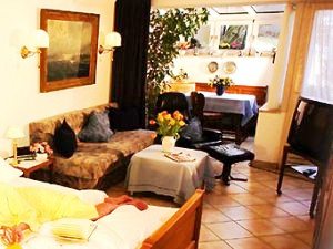 Plenty of space in living area