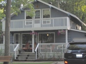 Wasaga Beach chalet vacation home