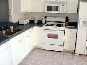 HELENCIA VILLA KITCHEN