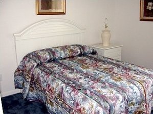 HELENCIA VILLA DOUBLE BEDROOM