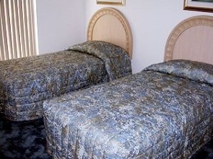 HELENCIA VILLA TWIN BEDROOM