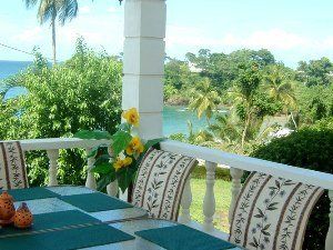 Alfresco dining with Sea Views
