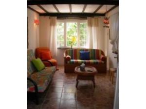 TV Lounge sofabed air con.