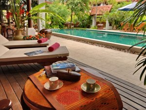 Large sun deck near the pool