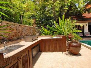 outdoor kitchen and barbecue