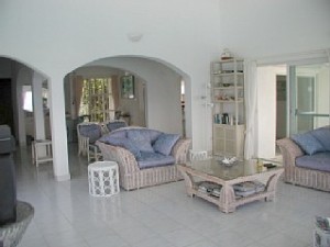 Spacious Living room