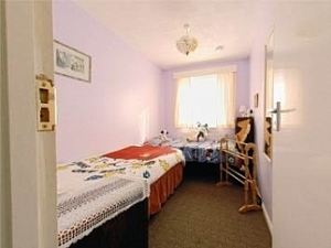 3rd bedroom has single bed