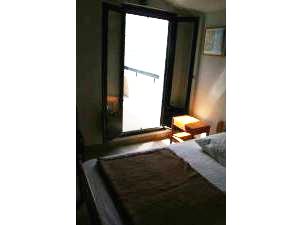 2nd bedroom with double bed 