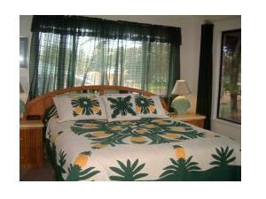 Surfrider master bedroom