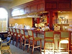 CLUBHOUSE BAR 