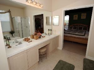 Master bedroom ensuite