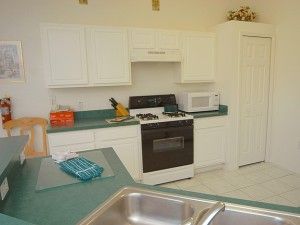 Fully fitted kitchen