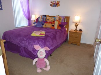 Winnie the Pooh Queen bedroom