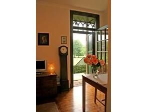 Park Apartment dining area