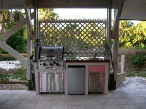 Outdoor kitchen and BBQ