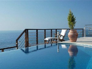 Latchi self catering holiday villa with pool