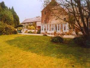 Guesthouse - front view