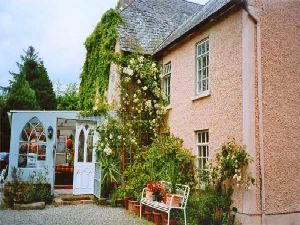 Guesthouse - side view