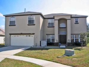 Crescent Lakes holiday villa rental