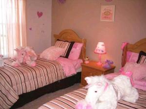 Princess Twin Bedroom