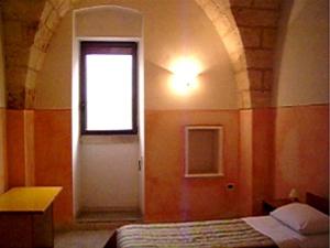 sleeping room on ground level