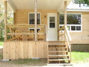 Canada vacation cottages in acres of woodlands